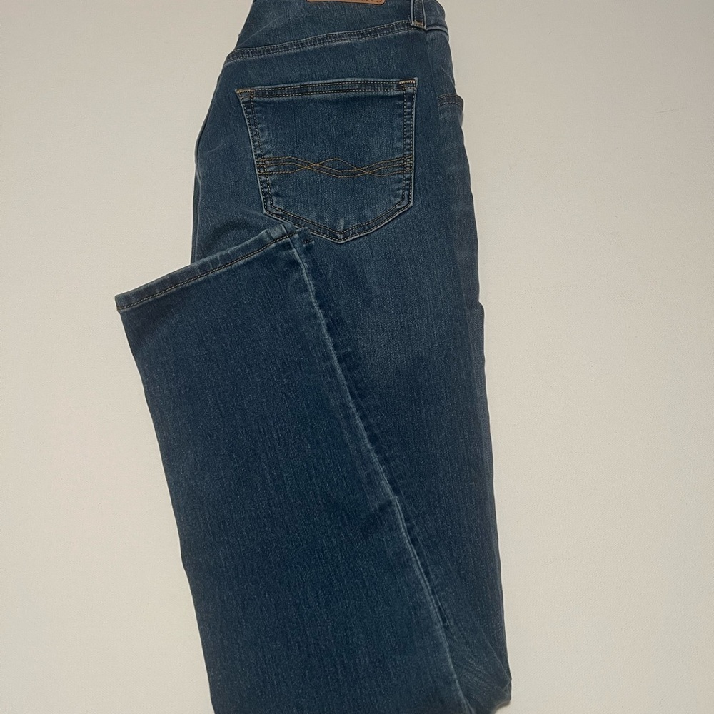 EUC DENIZEN® from Levi's® Men's 216™ Slim Fit Jeans 28/30" Inseam (A) - Picture 4 of 10